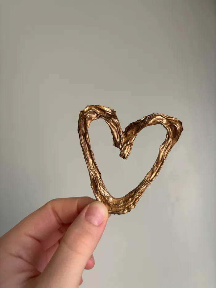 A heart-shaped umbilical cord keepsake